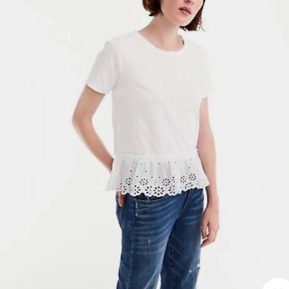 J. Crew White Tie-back, Eyelet Ruffle Tee Coquette Preppy Shirt Size XXS.